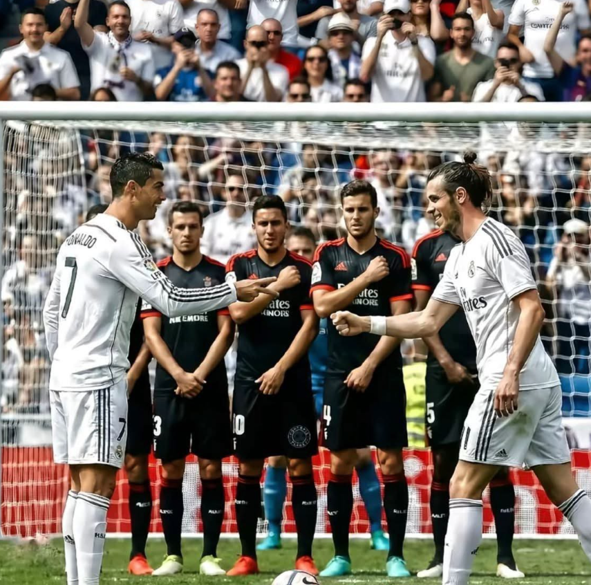 kaiyun sports-贝尔再谈C罗：他只想进球超越梅西！我不传球他就会挥动双臂不满